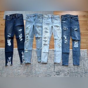 Mint 4 American Eagle jeans (size 2)
